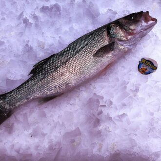 Lubina fresca de 400 g. Compra pescado fresco online con envío refrigerado a domicilio. Pescadería online Pescado a Casa.