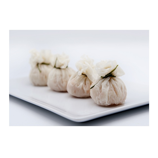 Saquito de langostino Pescado A Casa Saquito de hojaldre relleno de langostino y verduras listo para cocinar