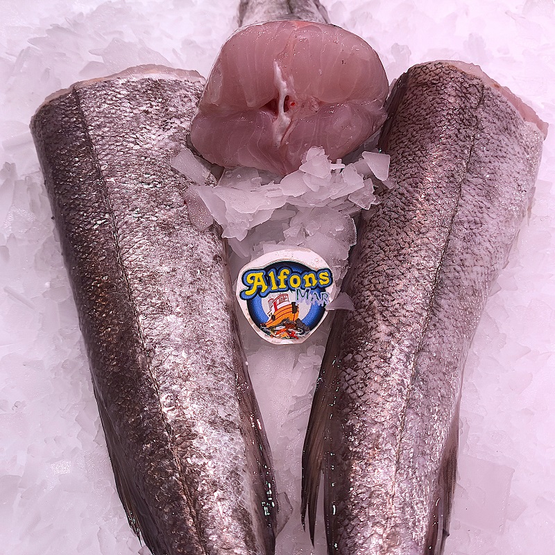 Cola de Merluza Fresca | Pescado a Casa Cola de merluza fresca de calidad. Ideal para horno, plancha, guisos y recetas saludables. Compra pescado online en Pescado a Casa.